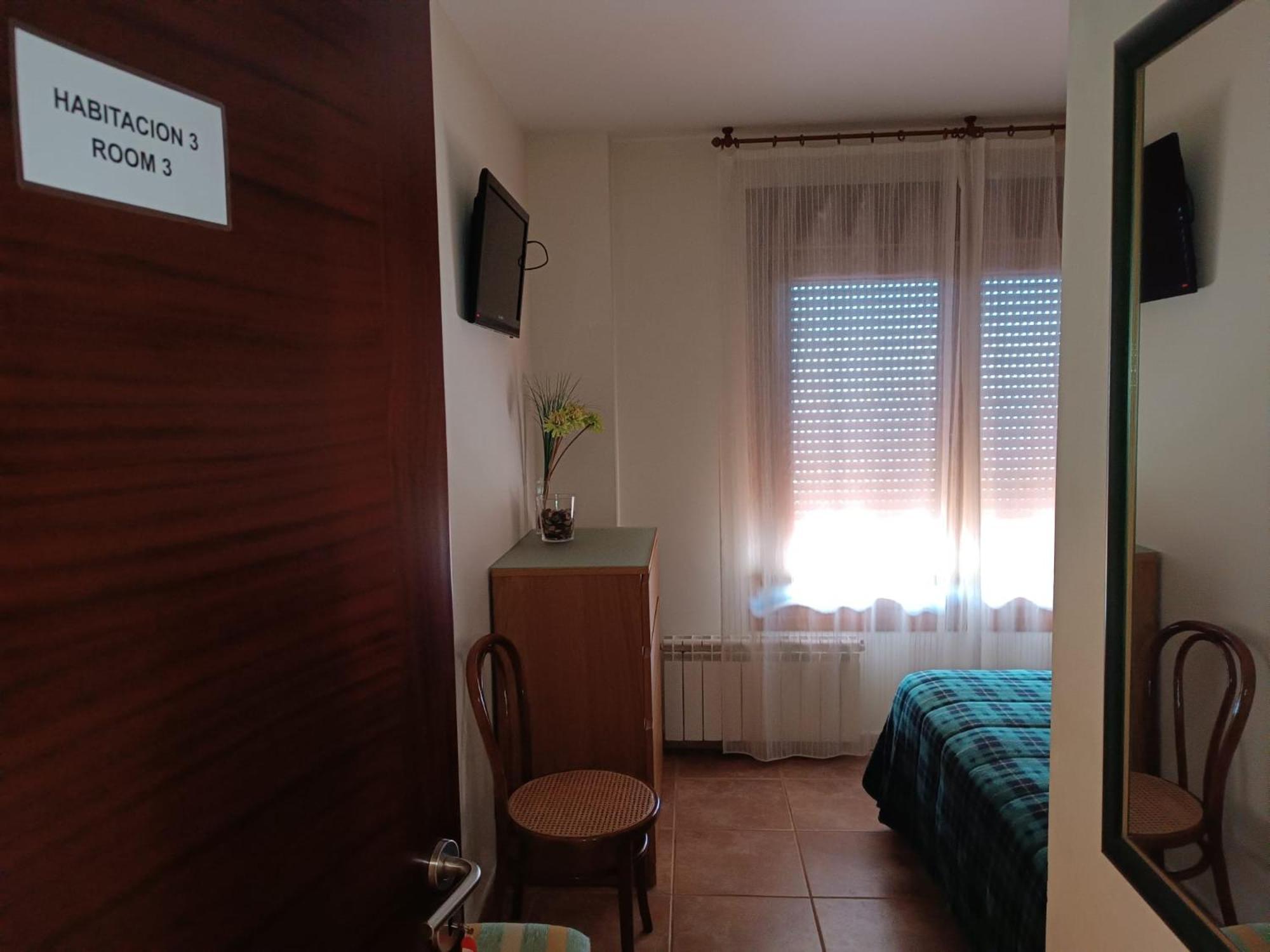 Rooms Peregrinos B Casa Alicia Rosal Esterno foto